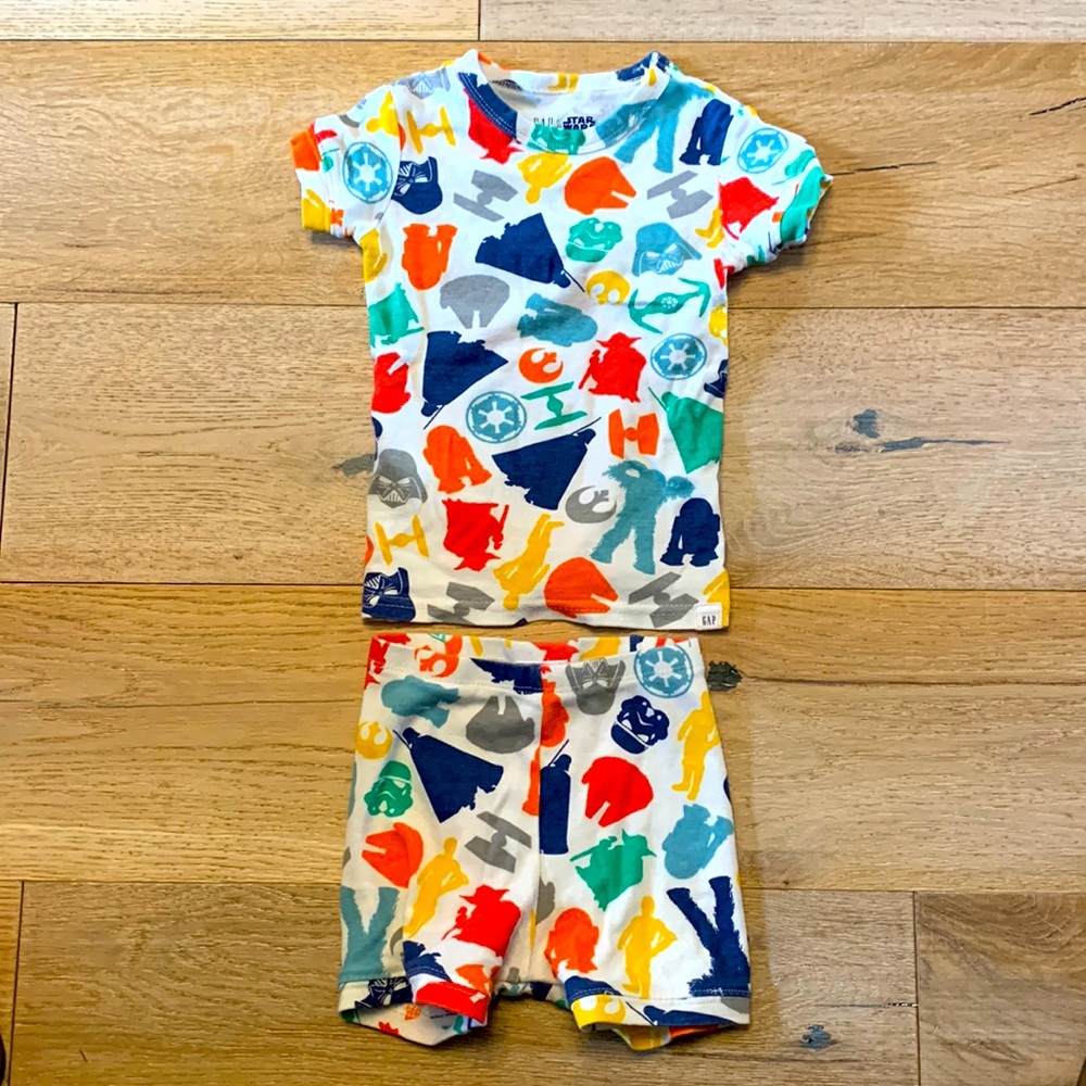 BabyGap x Star Wars short-sleeve PJ set